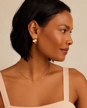 Load image into Gallery viewer, Paseo Small Hoops
