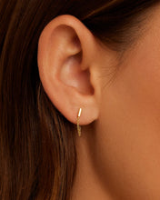 Load image into Gallery viewer, Tatum Chain Huggies
